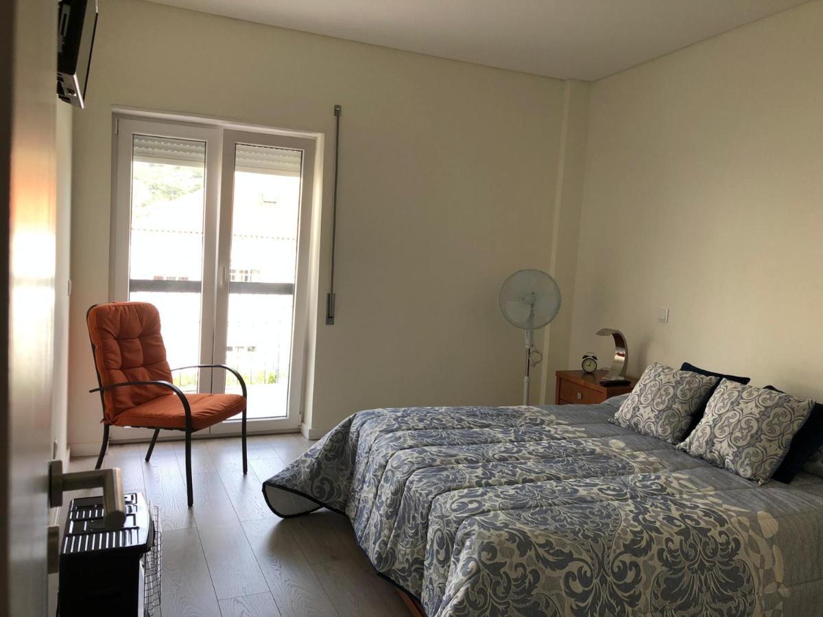 Vista Baia Apartment Сесимбра Екстериор снимка